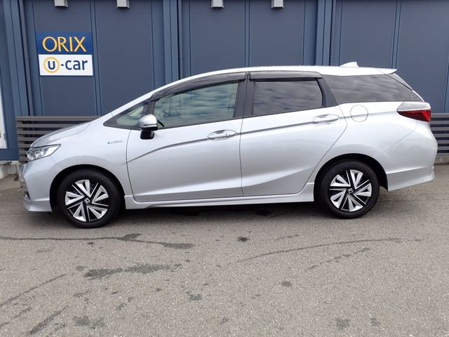 HONDA SHUTTLE HYBRID 2022