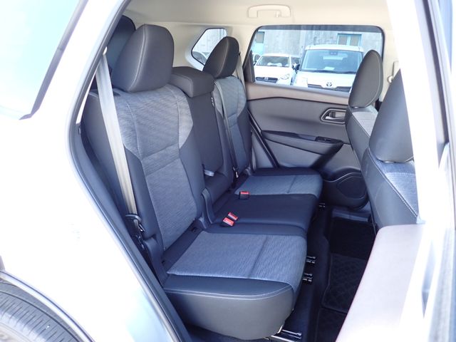 NISSAN X-TRAIL HYBRID 2WD 2024