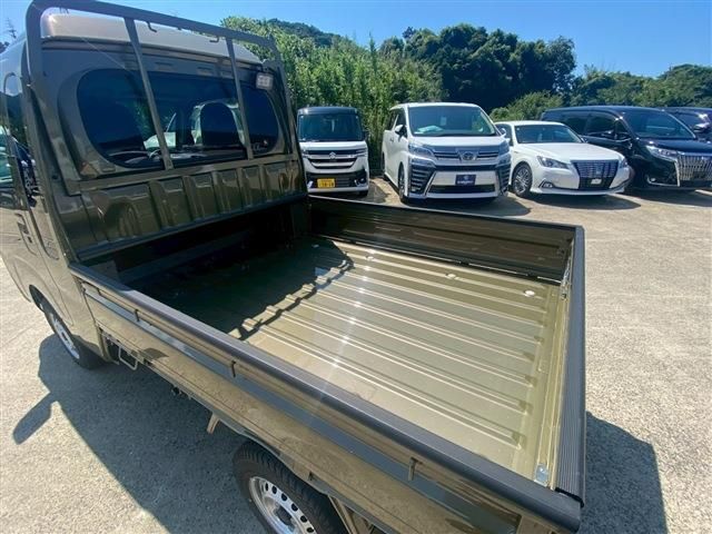 DAIHATSU HIJET truck 2023