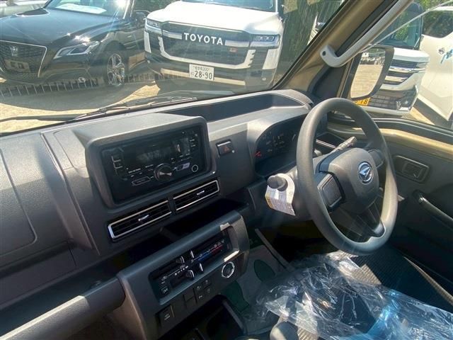 DAIHATSU HIJET truck 2023