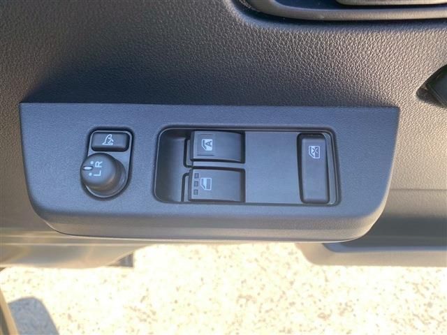 DAIHATSU HIJET truck 2023