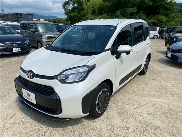 TOYOTA SIENTA 2023