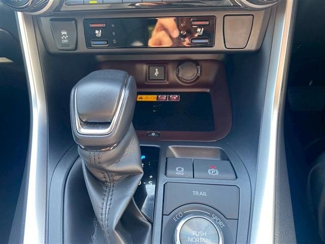 TOYOTA RAV4 HYBRID 4WD 2022