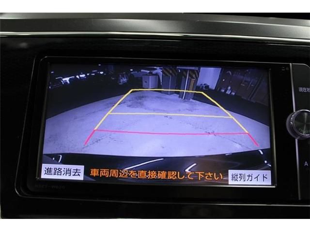 TOYOTA PRIUS Alpha 2015