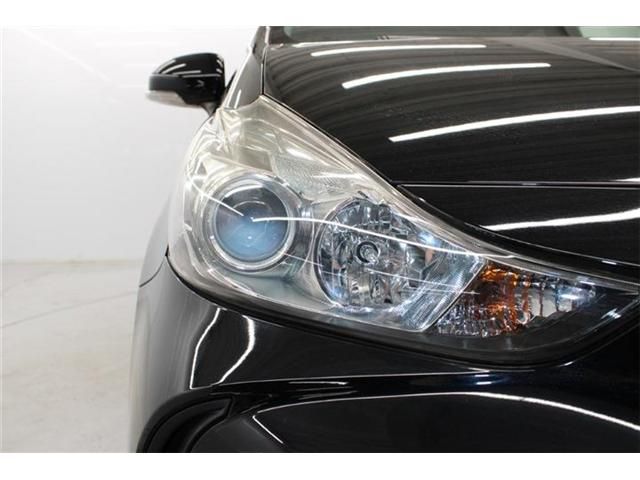 TOYOTA PRIUS Alpha 2015