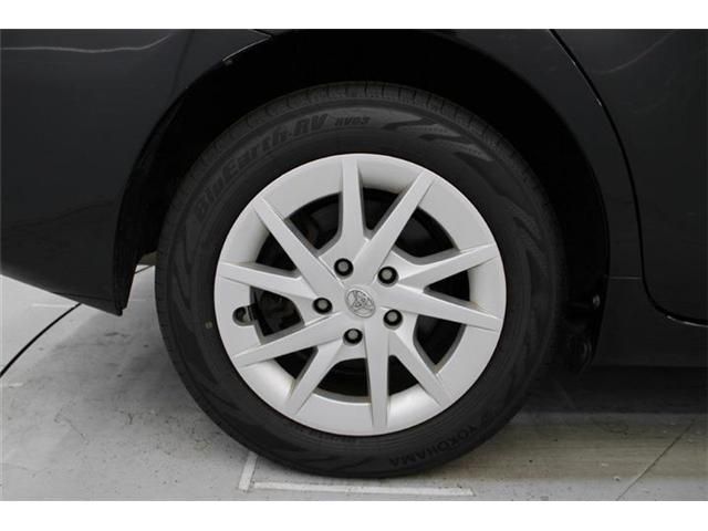 TOYOTA PRIUS Alpha 2015