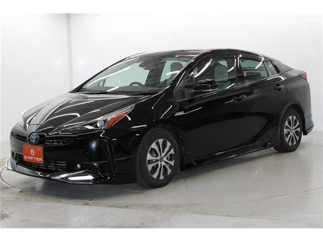 TOYOTA PRIUS 2021