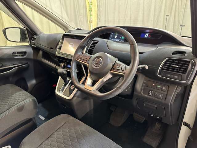 NISSAN SERENA  WG 2016