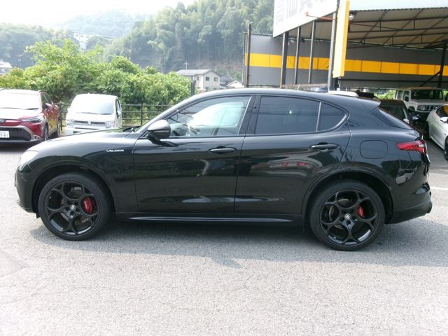 ALFAROMEO ALFAROMEO STELVIO 2022