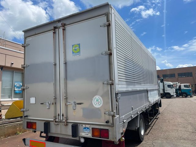 MITSUBISHI FUSOU FIGHTER 2011