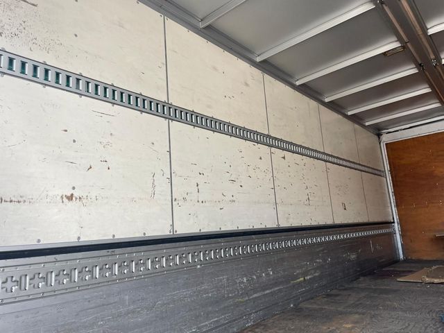 MITSUBISHI FUSOU FIGHTER 2011