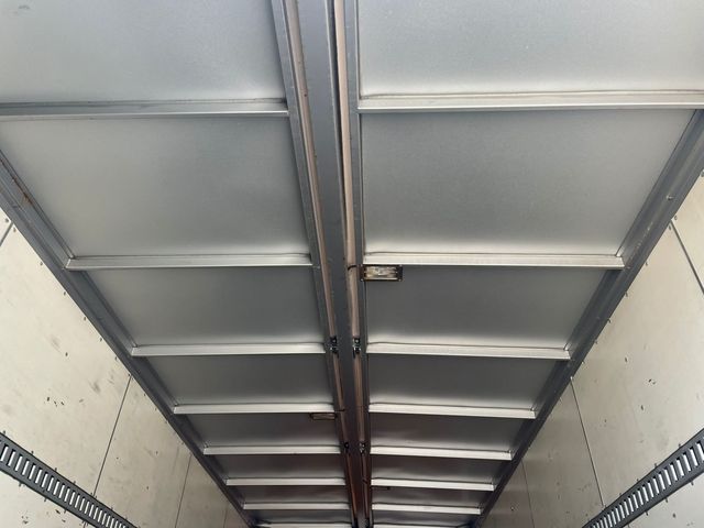 MITSUBISHI FUSOU FIGHTER 2011