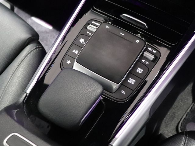 MERCEDES BENZ MERCEDES BENZ GLB 2022