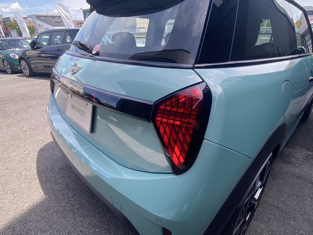 BMW MINI COOPER 2025