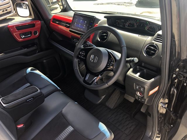 HONDA N BOX CUSTOM 2021