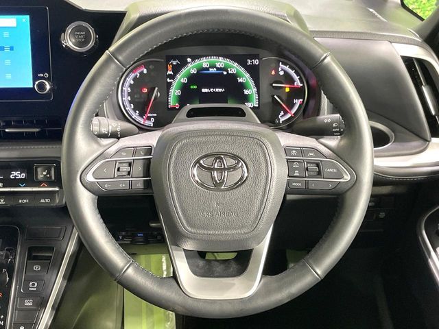 TOYOTA VOXY 2023