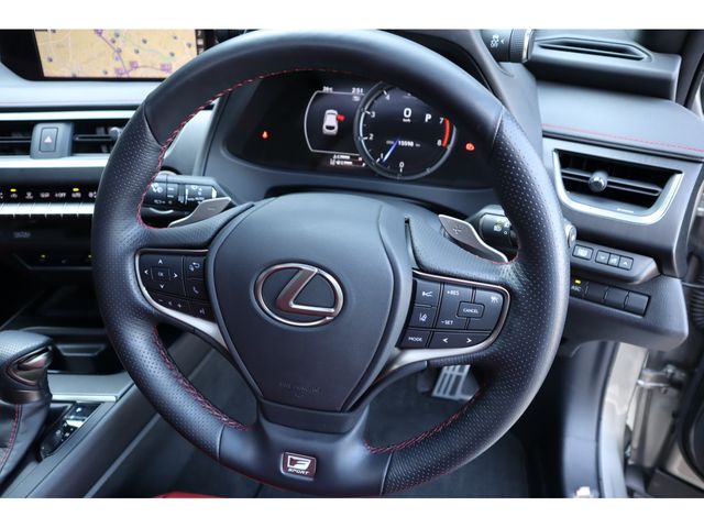 TOYOTA LEXUS UX200 2020