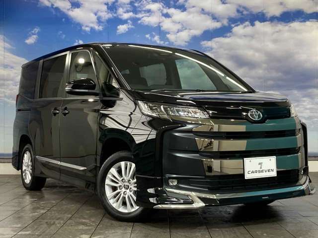 TOYOTA NOAH 4WD 2023