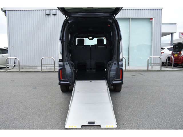 HONDA N BOX CUSTOM 2023