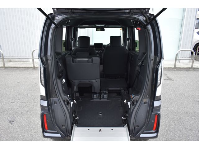 HONDA N BOX CUSTOM 2023