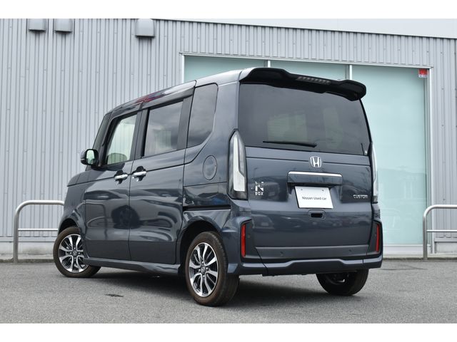 HONDA N BOX CUSTOM 2023