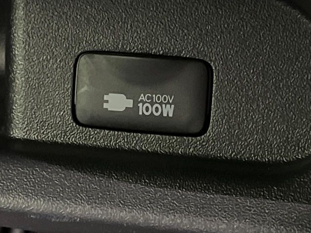 TOYOTA HIACE wagon 4WD 2019