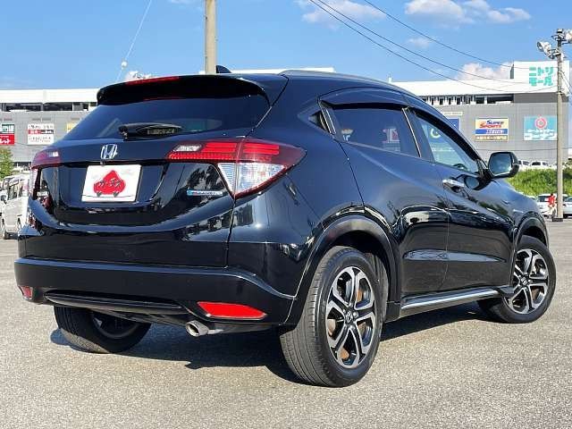 HONDA VEZEL HYBRID 2016