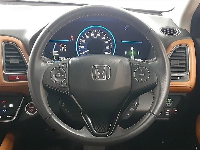HONDA VEZEL HYBRID 2014