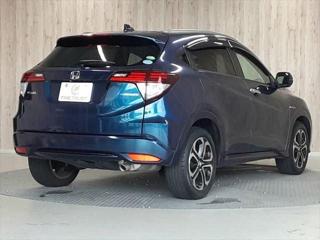 HONDA VEZEL HYBRID 2014