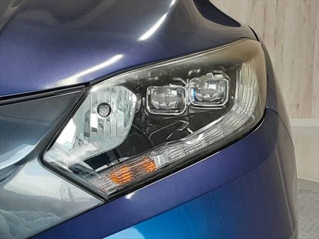 HONDA VEZEL HYBRID 2014