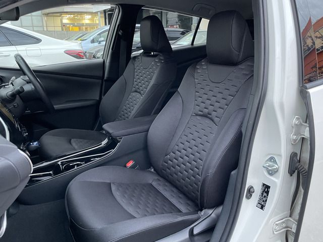 TOYOTA PRIUS PHV 2018