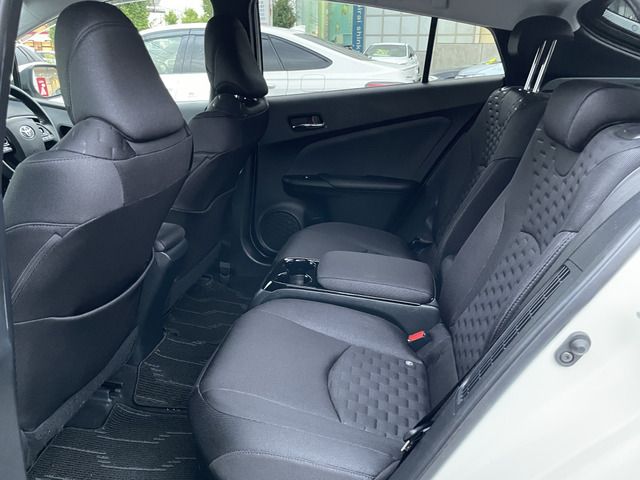 TOYOTA PRIUS PHV 2018