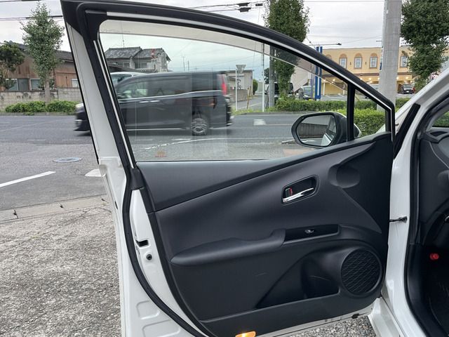 TOYOTA PRIUS PHV 2018