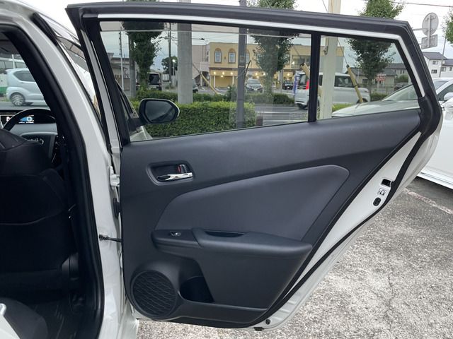 TOYOTA PRIUS PHV 2018