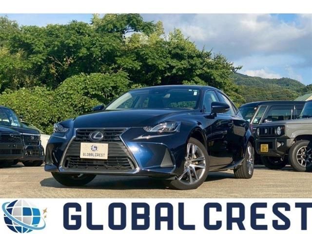 TOYOTA LEXUS IS300h 2018