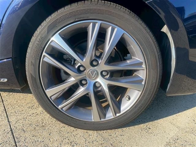 TOYOTA LEXUS IS300h 2018