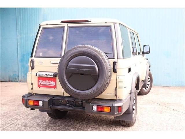 TOYOTA LANDCRUISER 70 2024