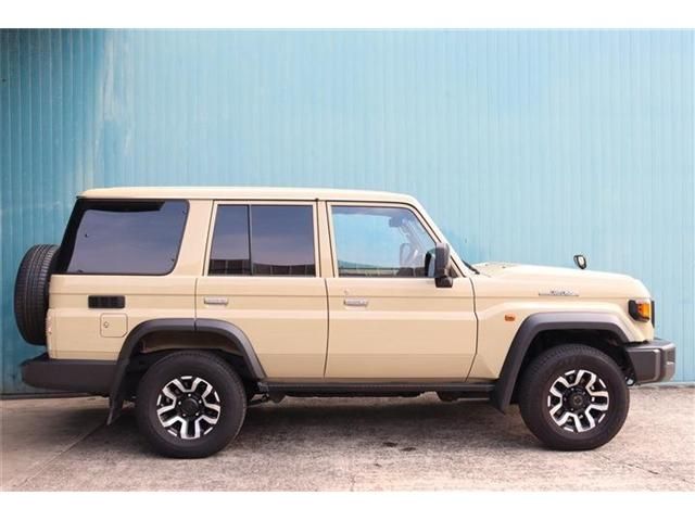 TOYOTA LANDCRUISER 70 2024