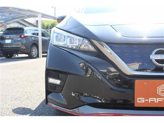 NISSAN LEAF 2021