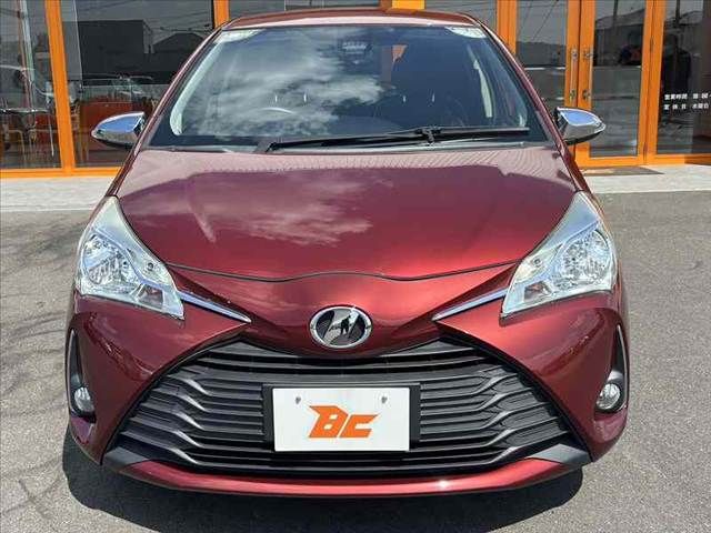 TOYOTA VITZ 2017