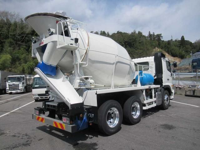 HINO PROFIA 2024
