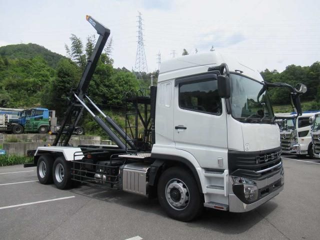 MITSUBISHI FUSOU SUPER GREAT 2025