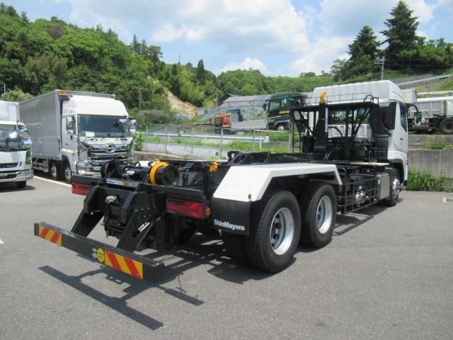 MITSUBISHI FUSOU SUPER GREAT 2025