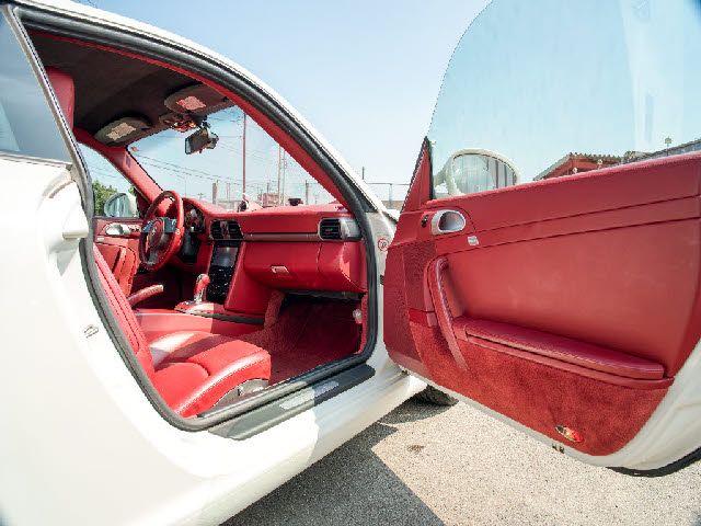 PORSCHE PORSCHE 911 2009