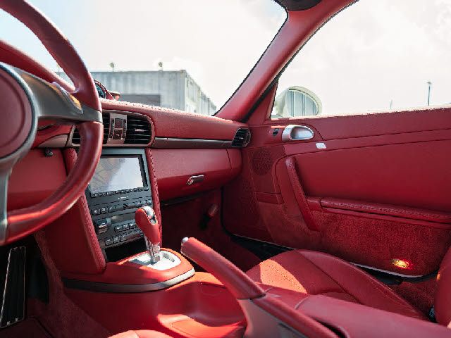 PORSCHE PORSCHE 911 2009