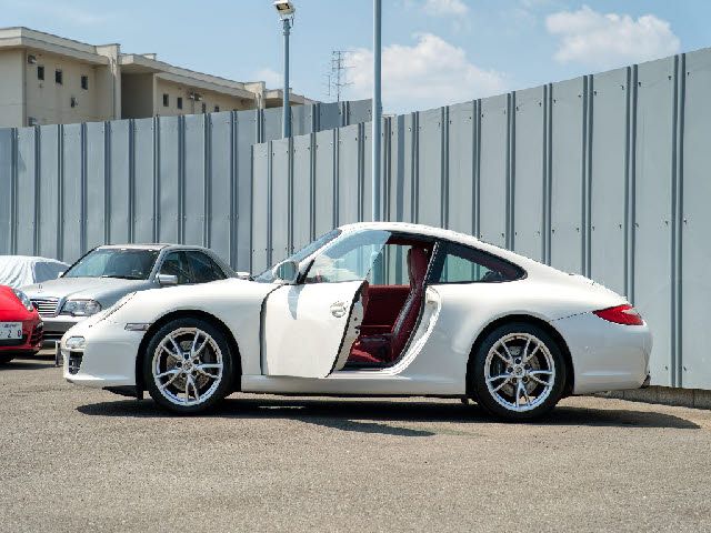 PORSCHE PORSCHE 911 2009