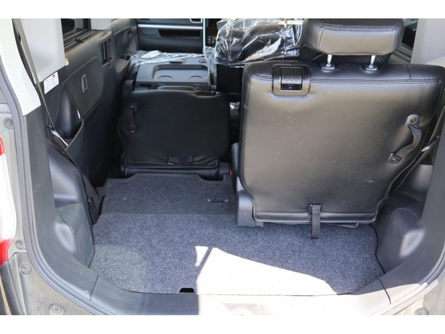 DAIHATSU TANTO 4WD 2018