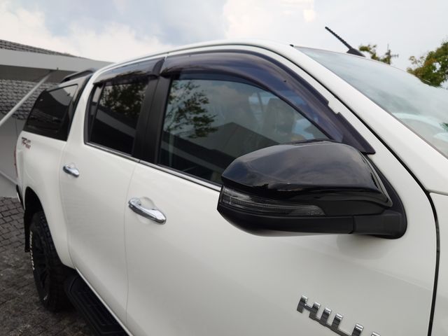 TOYOTA HILUX 4WD 2023