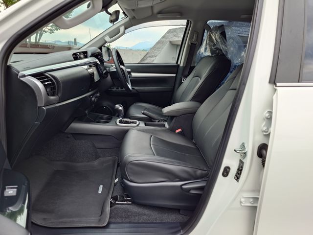 TOYOTA HILUX 4WD 2023