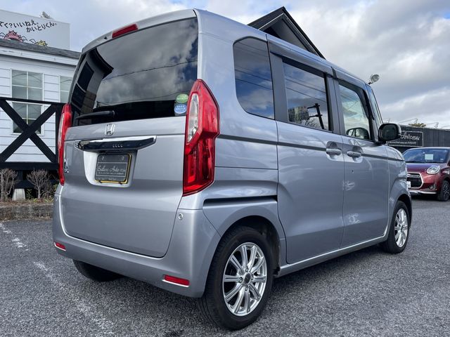 HONDA N BOX 2017